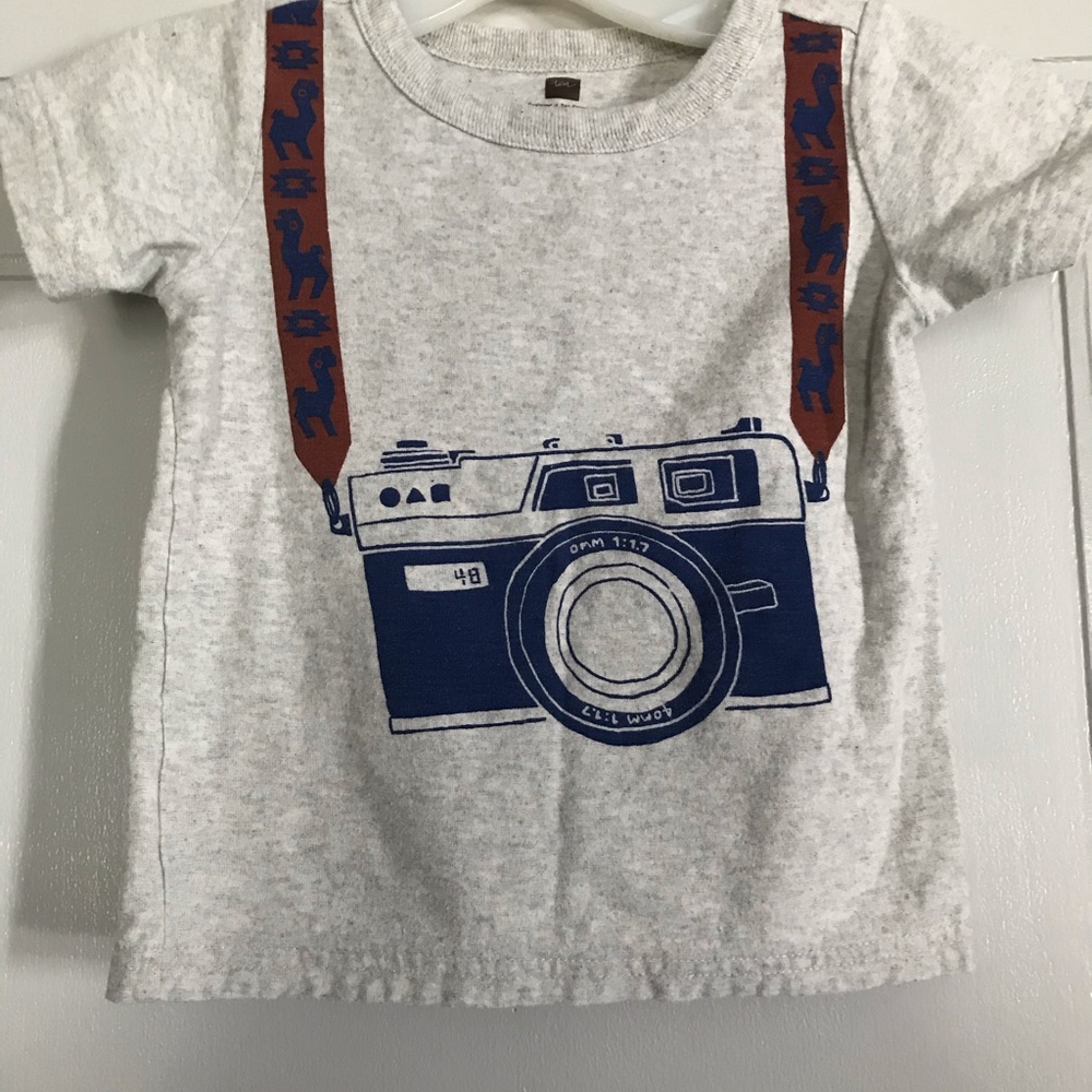 Camera short sleeve